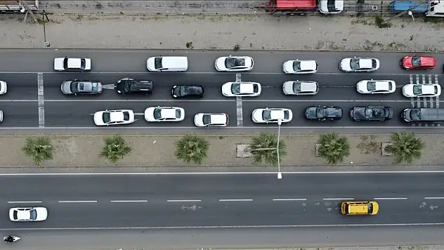 İçişleri Bakanı Yerlikaya'dan 'trafik kurallarına uyalım' çağrısı