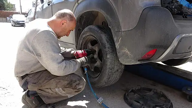 Oto lastikçilerde 'bahar' yoğunluğu