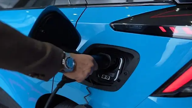 Türkiye'de elektrikli araç şarj istasyonu sayısı 11 bini aştı