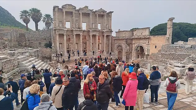 Bayramı tatilinde, müze ve ören yerleri ziyaretçi akınına uğradı