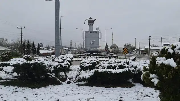 Vezirköprü'nün yüksek kesimleri kara teslim