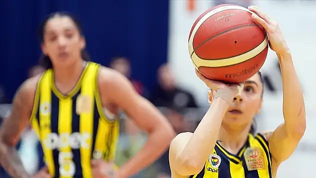 Fenerbahçe'den Eda ve Safronova'nın sağlık durumuyla ilgili açıklama