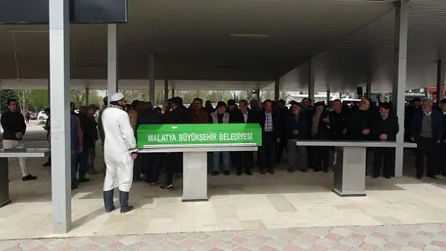 Annesi tarafından öldürülen öğretmen Malatya'da defnedildi