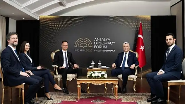 Bolat temaslarda bulundu