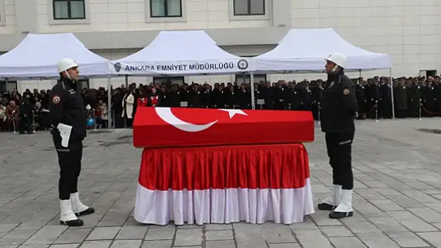 Polis son yolcuğuna uğurlandı