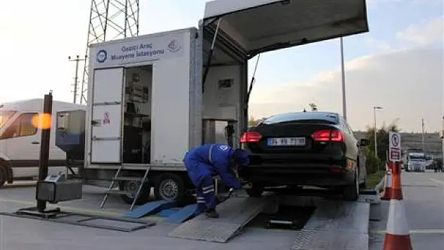 SAMSUN'DAKİ GEZİCİ ARAÇ MUAYENE İSTASYONU ARTIK EGZOZ GAZI EMİSYON ÖLÇÜMÜ DE YAPIYOR
