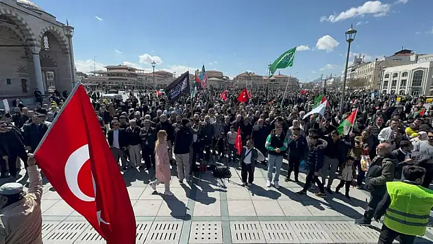Mevlana Şehrinde Gazze'ye destek yürüyüşü