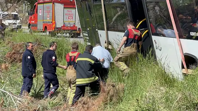 Şoför mahsur kaldı