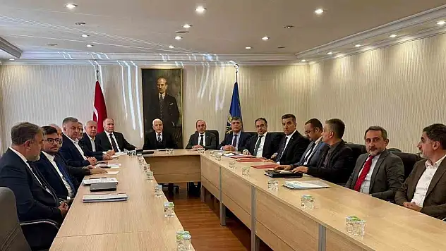 İşçi ve işveren heyetleri Kamu Toplu İş Sözleşmeleri çerçevesinde bir araya geldi