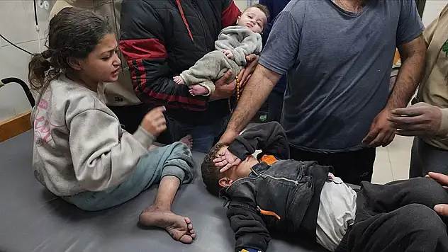 İsrail'in Gazze'ye düzenlediği saldırılarda 19 Filistinli hayatını kaybetti