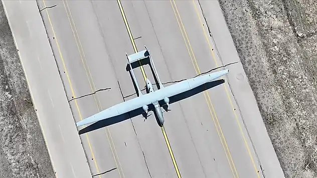 AKSUNGUR'dan milli motorla irtifa rekoru