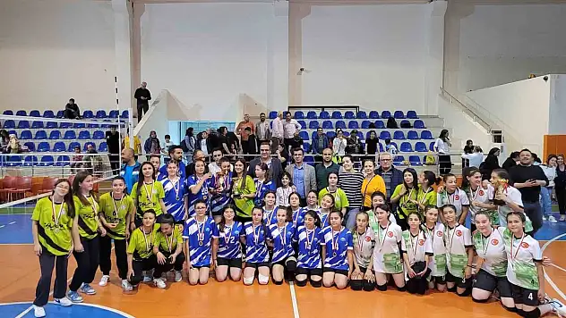 Okullar arası spor müsabakaları tamamlandı