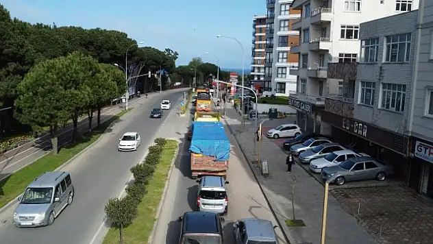 Uzun araç kuyruğu oluştu