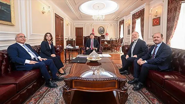 Adalet Bakanı Tunç, DEM Parti heyetini kabul etti