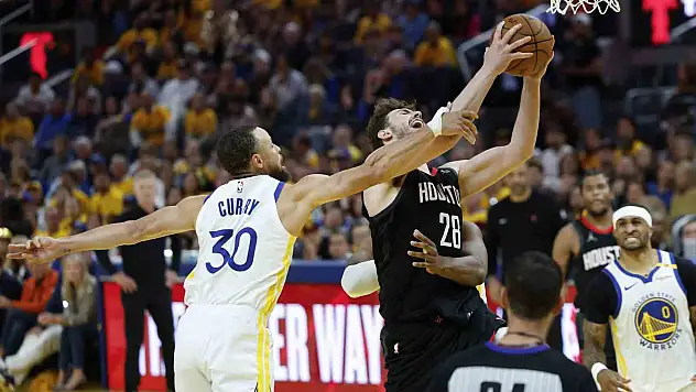 Double-double performansı Houston'a yetmedi