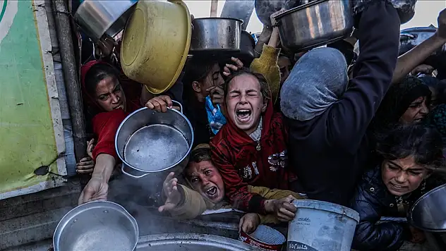 Halk yoksunluk döngüsüne sürükleniyor