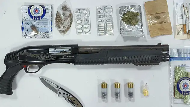 Narko alan denetiminde 3 yakalama