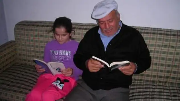 'Annem babam da benimle okuyor'