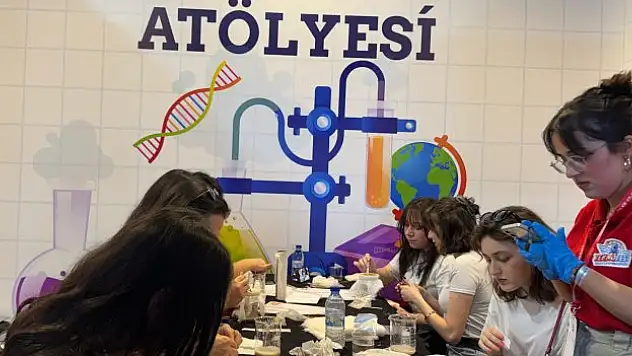 Canik Özdemir Bayraktar Keşif Kampüsü atölyeleri ziyaretçi akınına uğradı