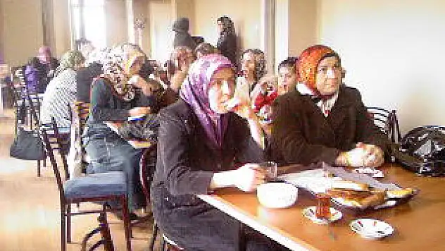 Hak geldi Batıl zail oldu