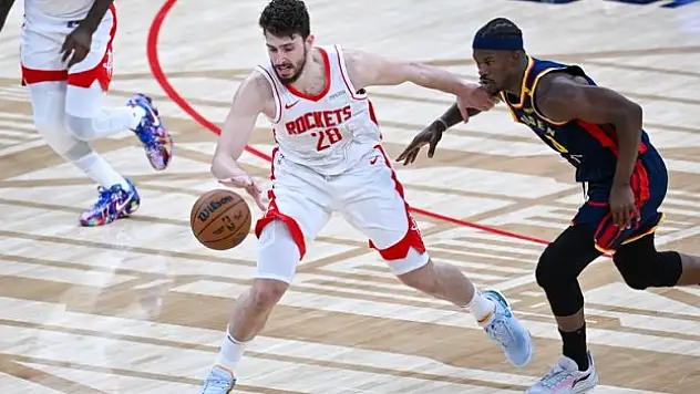 Alperen Şengün galibiyeti getirdi