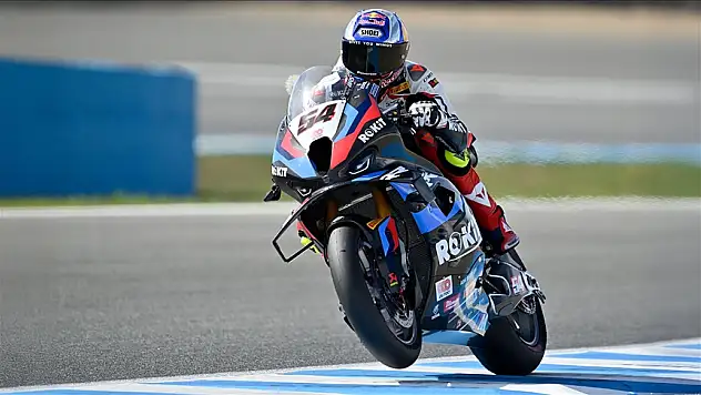 Milli motosikletçi Toprak Razgatlıoğlu, İtalya'da 2. oldu