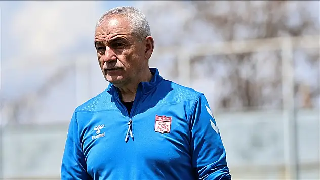 Sivasspor Teknik Direktörü Çalımbay'dan taraftara çağrı