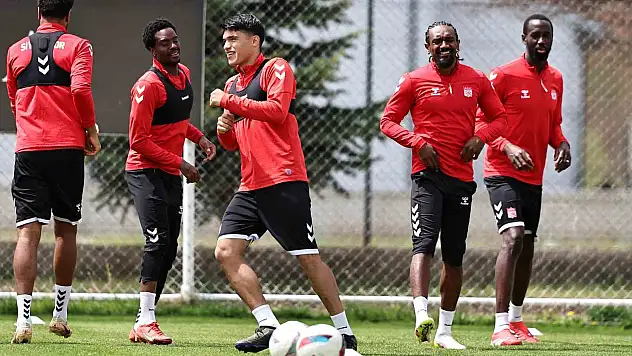 Sivasspor, Bodrum FK maçına hazırlanıyor  A A A