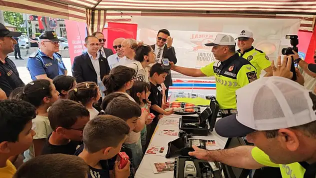 Kuyucak ilçesinde bilim şöleni yoğun ilgi gördü