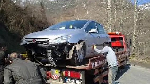 Maça giderken kaza: 2 kişi yaralı