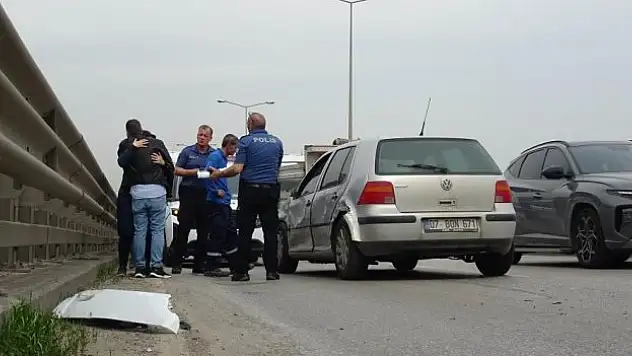 Yakıt tankeri ile otomobil çarpıştı