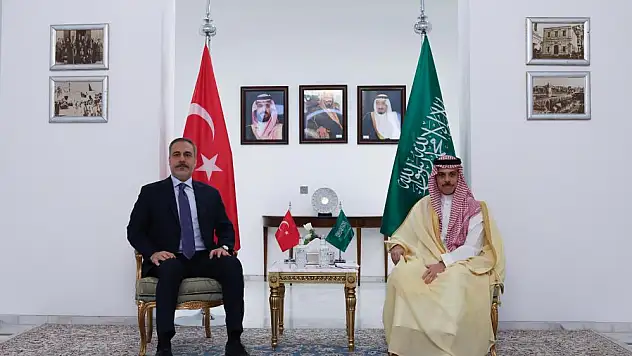 Dışişleri Bakanı Fidan, Suudi mevkidaşı Ferhan Al Suud ile görüştü