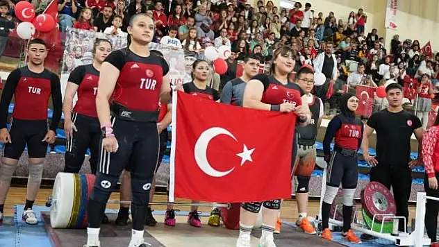 Isparta'da 19 Mayıs kutlamaları