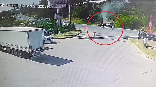 Seyir halindeki araç yandı