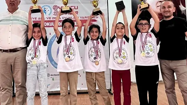 8 öğrenci zeka Oyunlarına damga vurdu