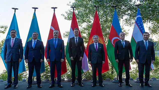 Dışişleri Bakanı Fidan Macaristan'a ziyarete