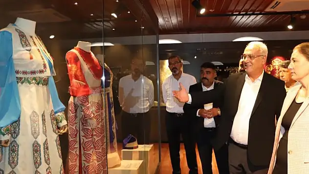 Tarihi ortaokul Adana kültürünün merkezi oldu