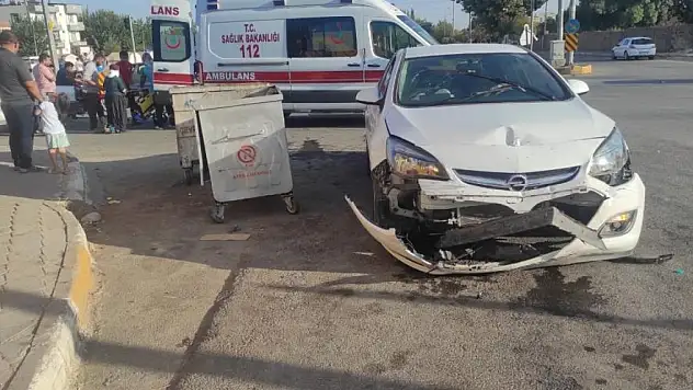 İki otomobil çarpıştı: 2 yaralı