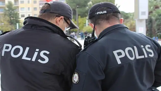 Altı motosiklet çaldı, polise yakalandı