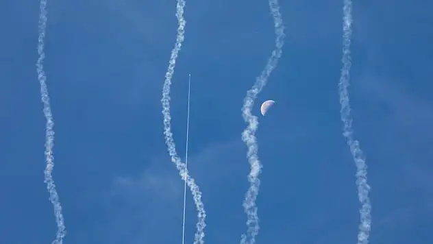 İsrail ordusu 'savaş durumu alarmı' ilan etti