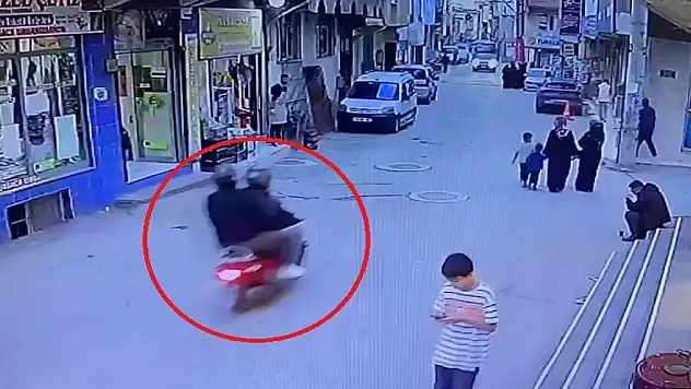 Berberdeki husumetlisini vurmak istedi, çocuklara rağmen kurşun yağdırdı