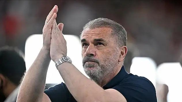 İngiliz medyası, Postecoglou'yu 'kahraman' ilan etti