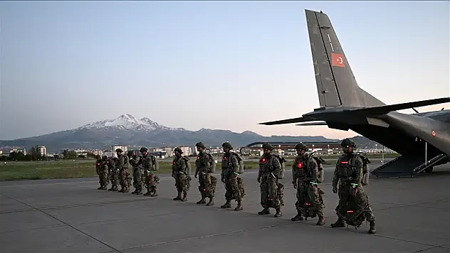 Mehmetçik 'Erciyes-2025' Tatbikatı'nda hünerlerini sergiledi