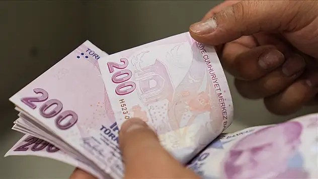 Emekliye 57,4 milyar lira ikramiye ödenecek