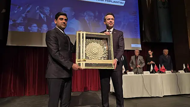 Bakan Bayraktar: 'Cumhuriyet tarihinin en büyük dış yatırımı Akkuyu'da hayata geçiyor'