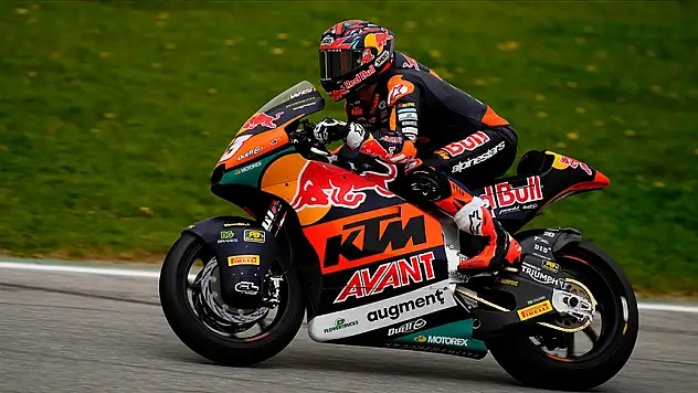 Milli motosikletçi Deniz Öncü, İngiltere'de 19. oldu