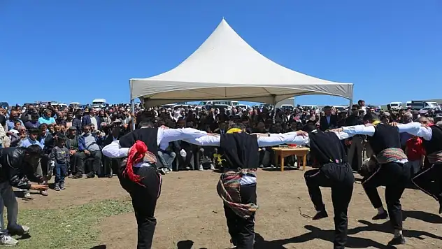 Erzurum'da coşkulu festival havası