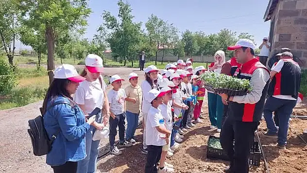 3. sınıf öğrencilerine uygulamalı tarım eğitimi