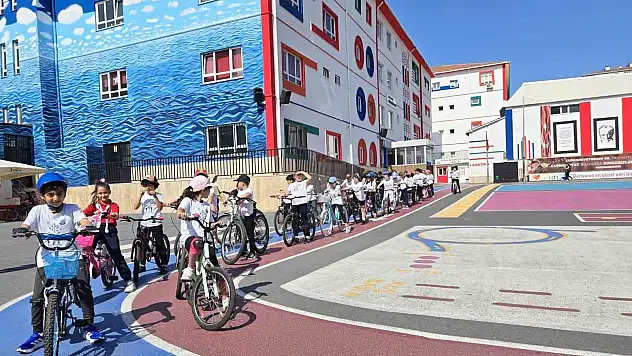 İlkokulu'nda 3 Haziran'da ilk ders