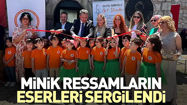 Minik ressamların eserleri sergilendi